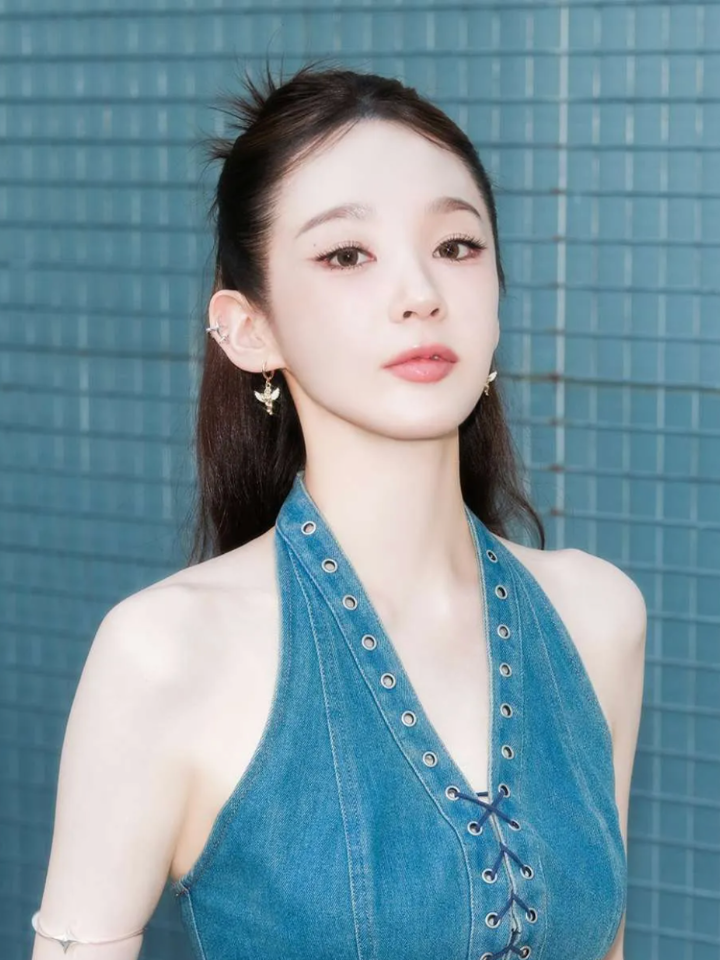 강민경